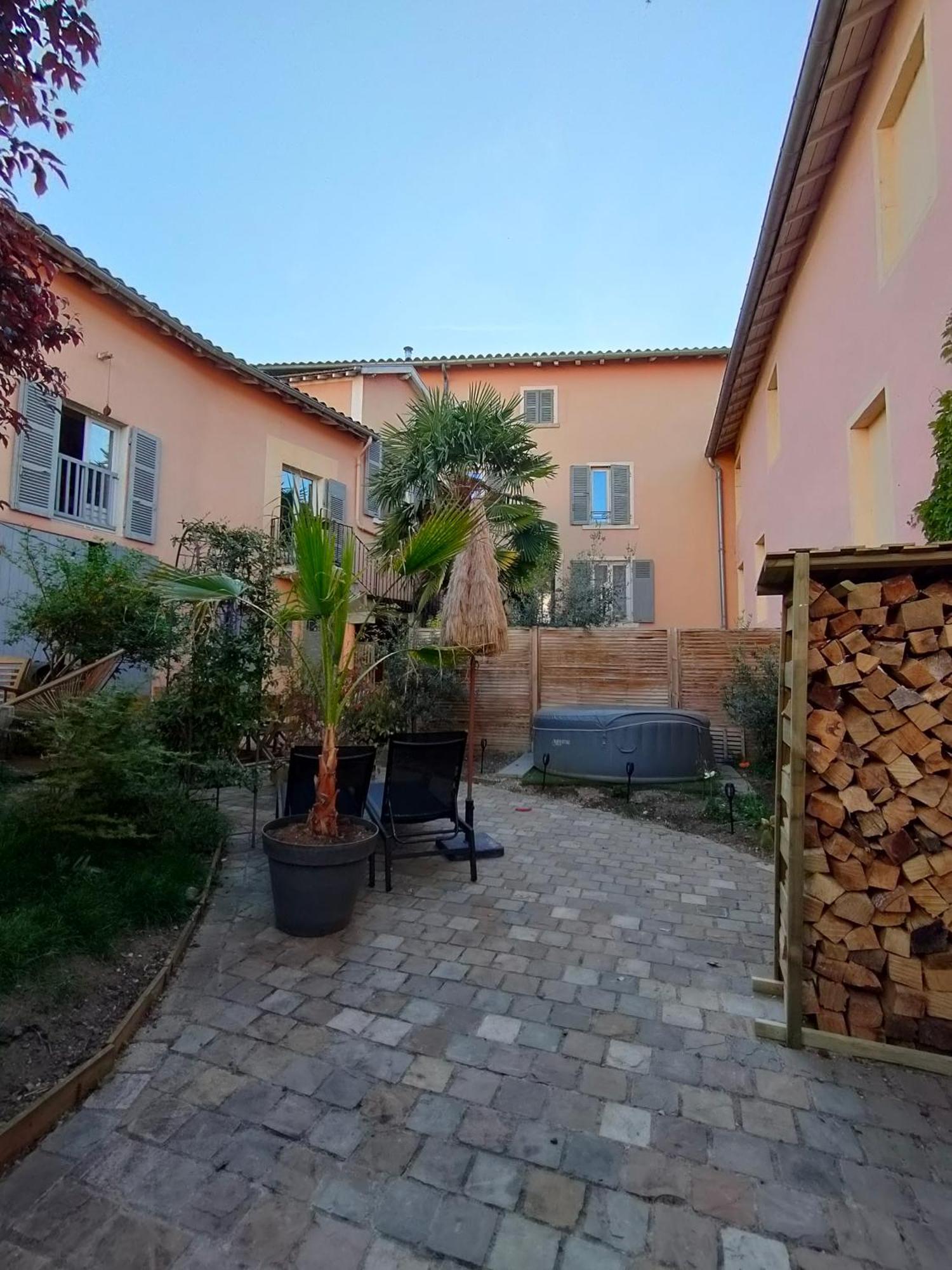 アンス La Chamade En Beaujolais Bed & Breakfast エクステリア 写真